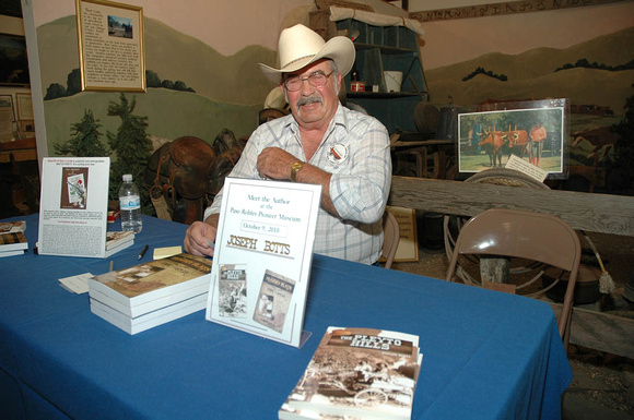 Author Joe Botts